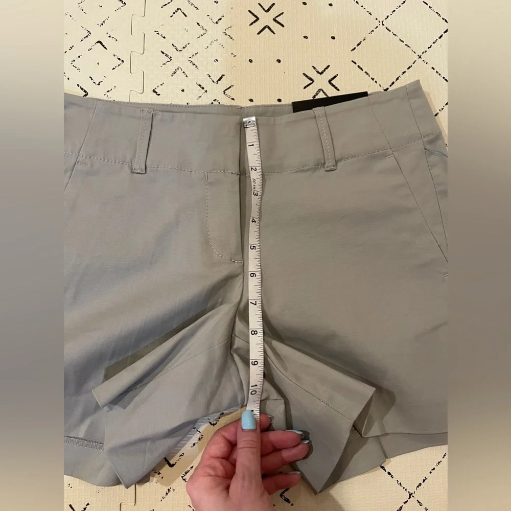 NWT Ann Taylor modern fit metro‎ short 2P